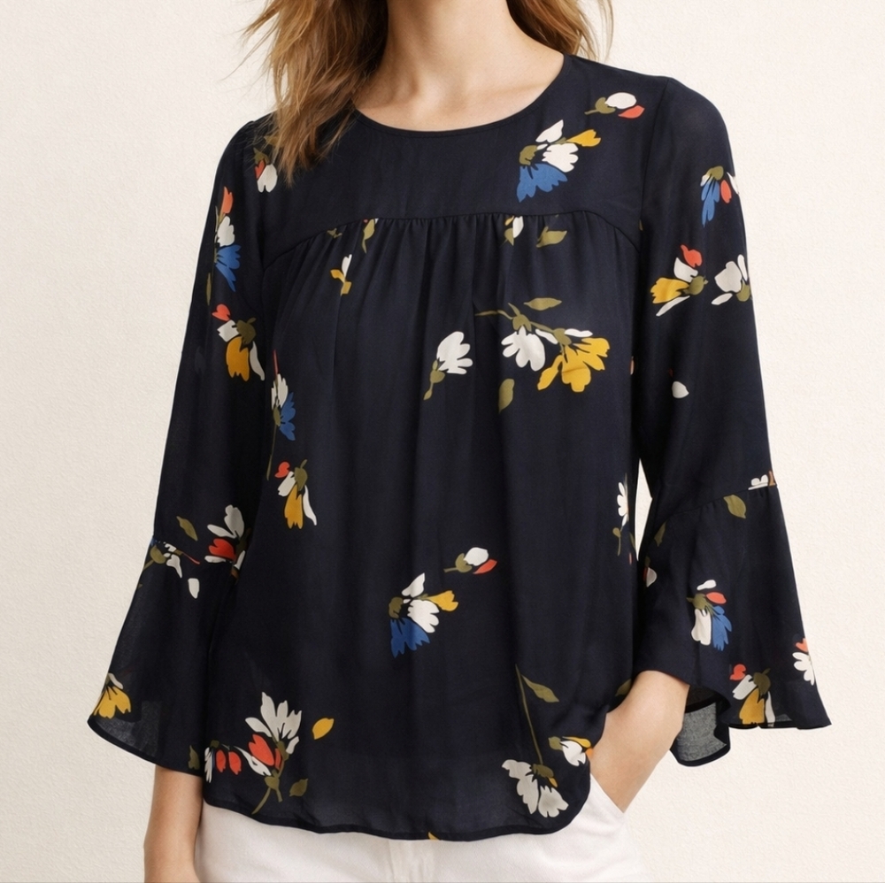 Joie Avari Floral 100% Silk Blouse Boho Peasant Top Bell Sleeve Flowy Medium